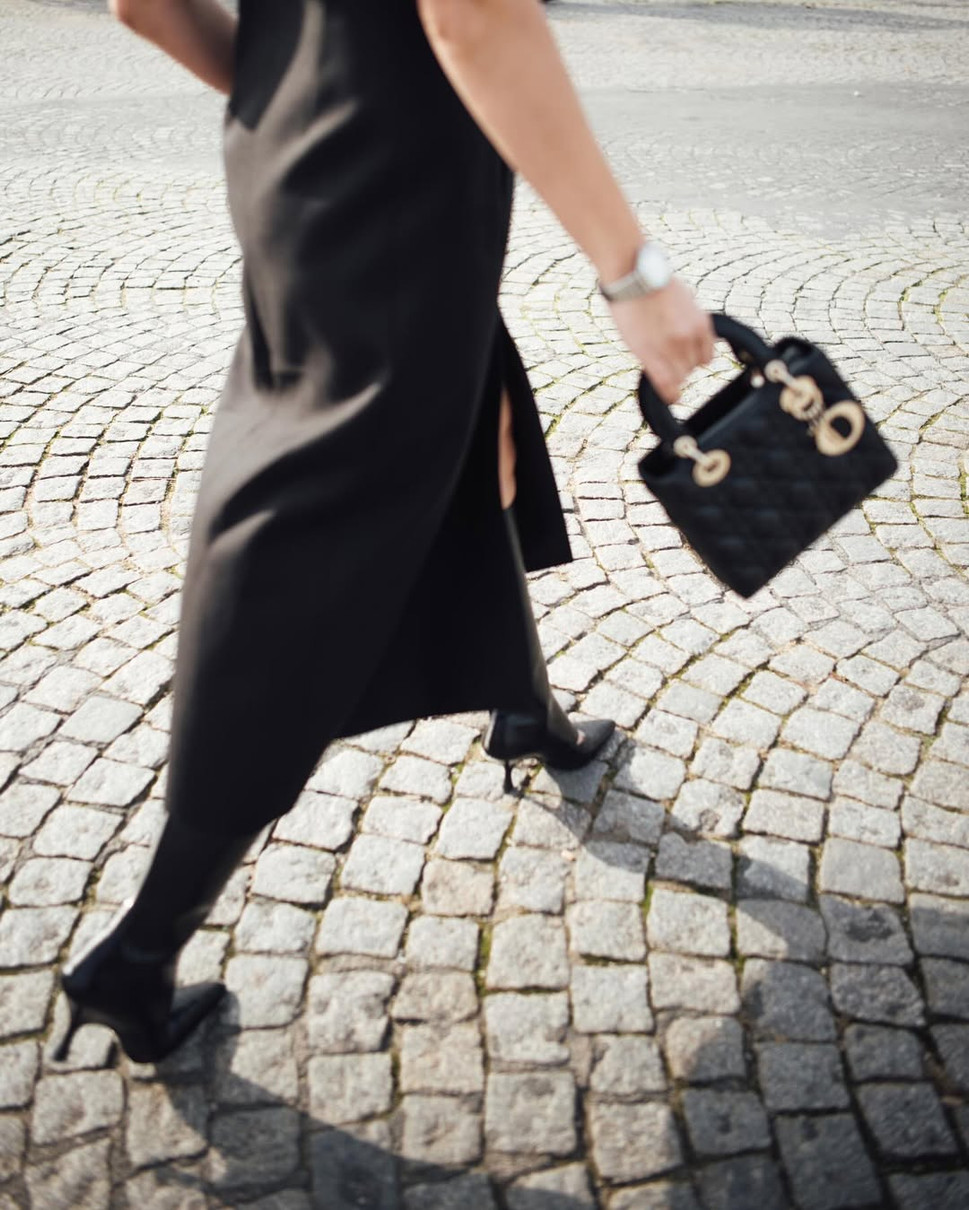 Дружина Усика похвалилася стильним луком на показі мод в Парижі