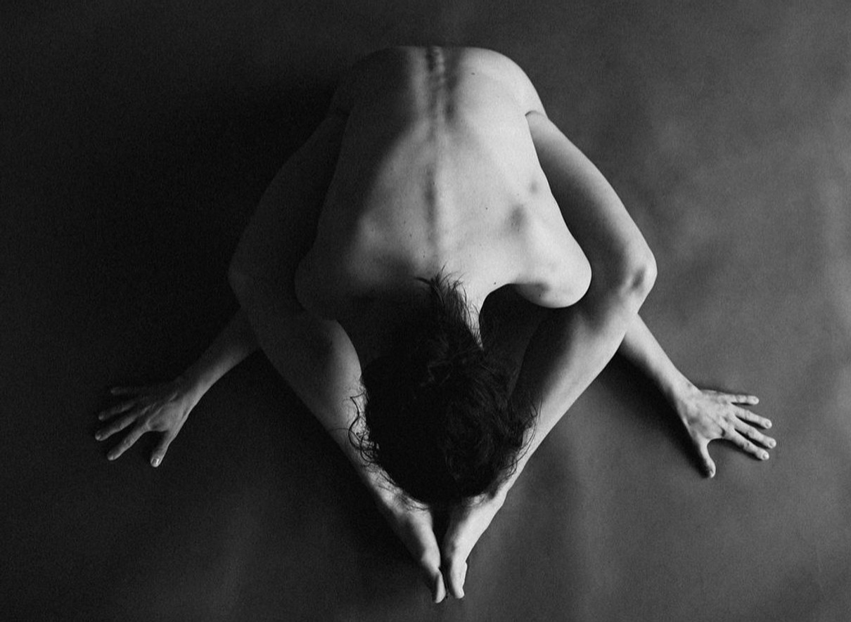 Вікторія Маремуха наробила ефектних оголених фото