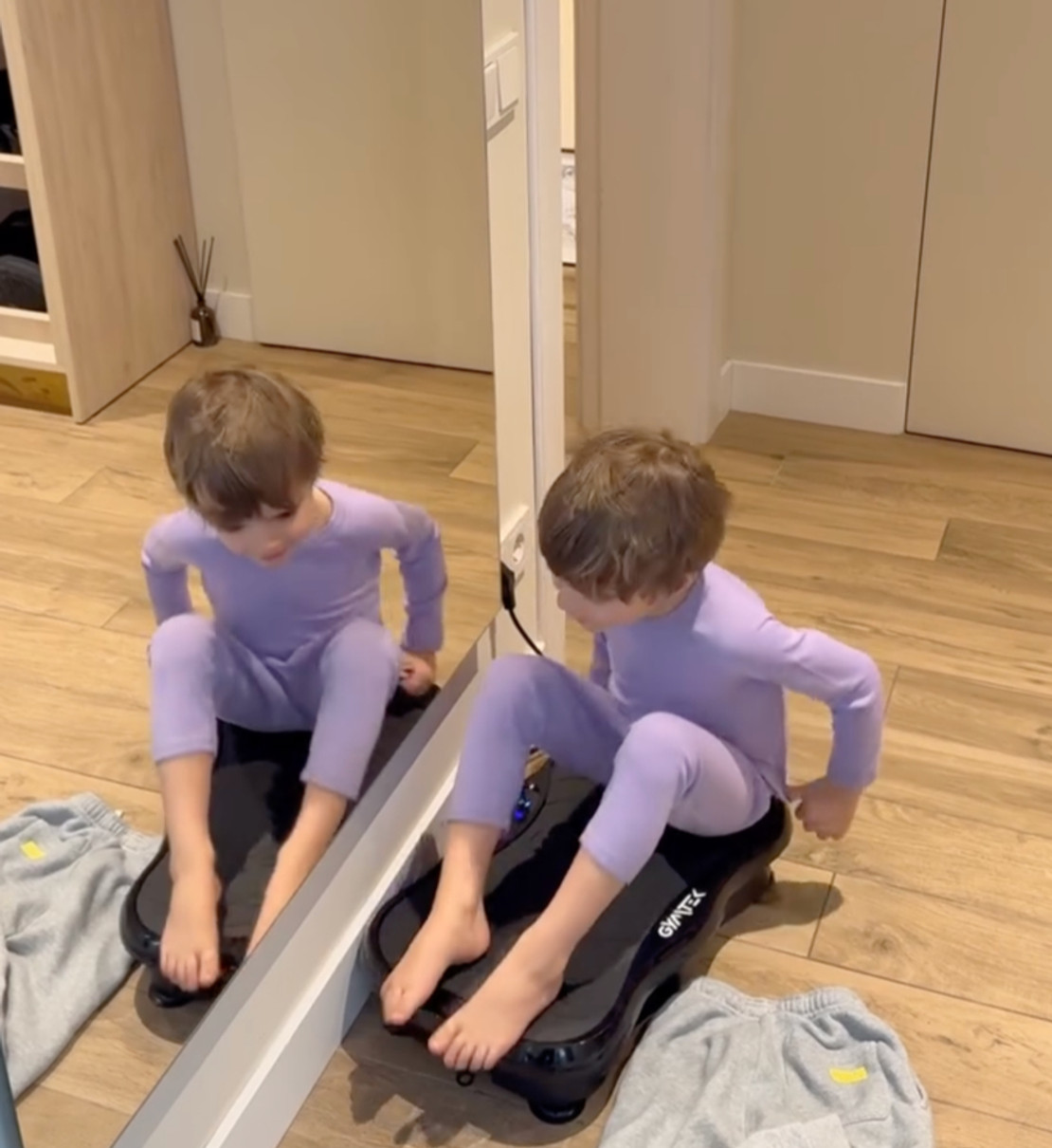 Даша Кацуріна насмішила відео свого сина на тренажері