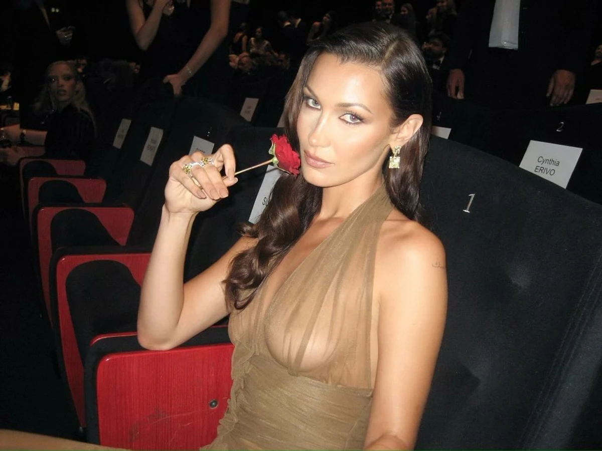 Модель Белла Хадід хвороба