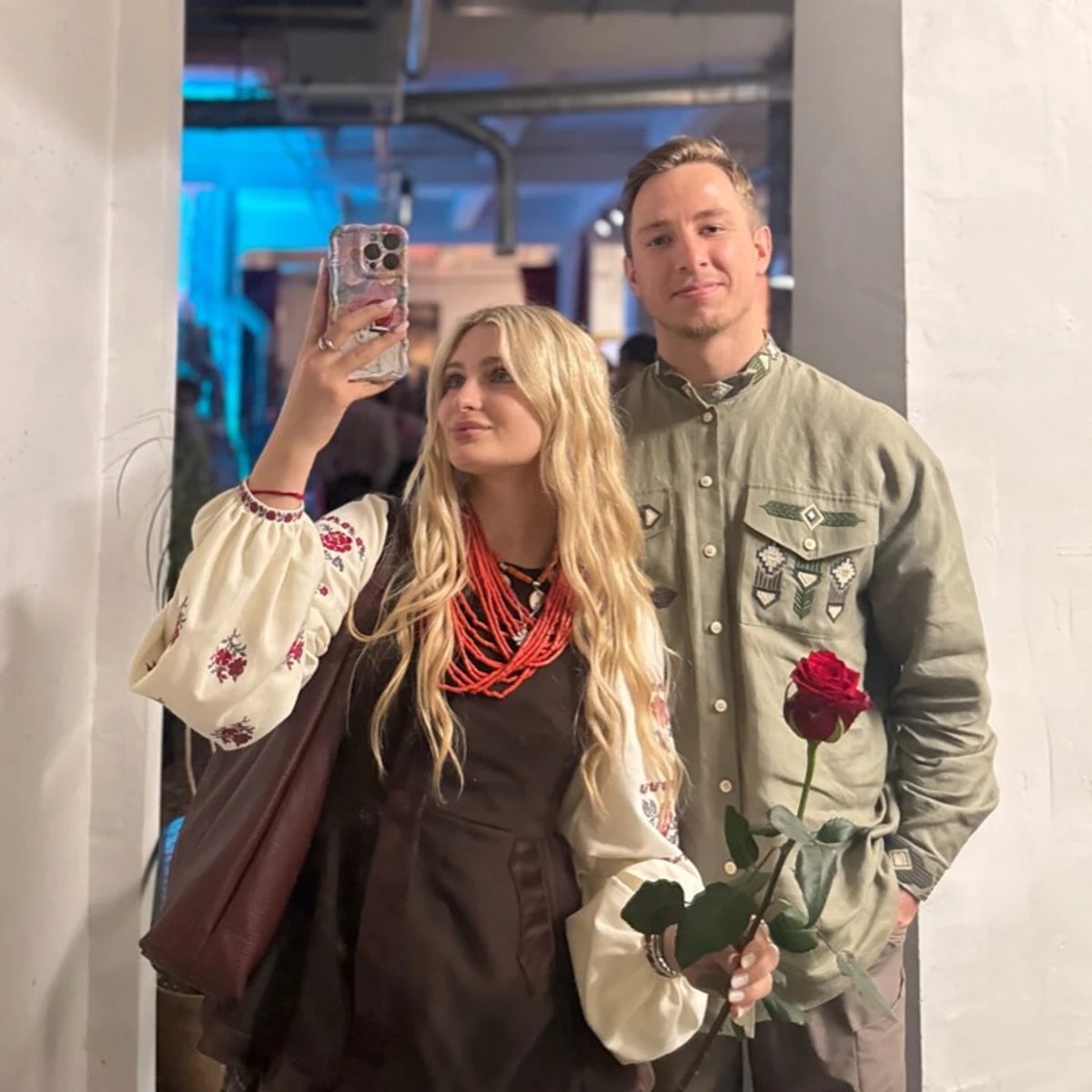 Олександр Терен Будько попозував з учасницею Холостяка з Цимбалюком