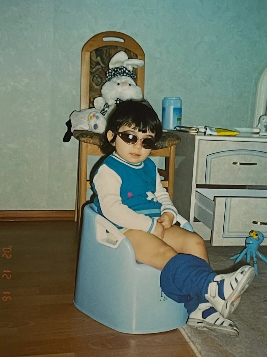 Анна Трінчер показала, який вигляд мала, коли була маленькою