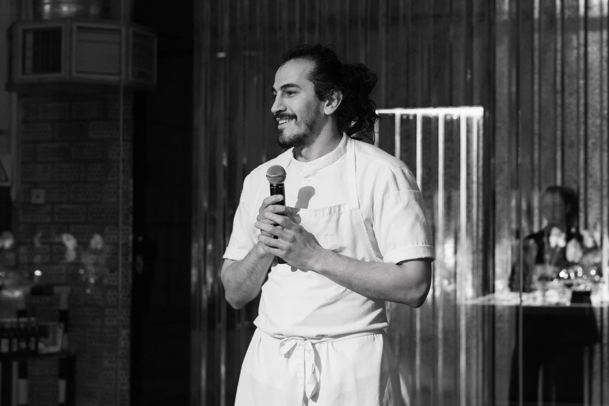 Шефкухар Міралі Ділбазі на відкритті падел-клубу Світоліної