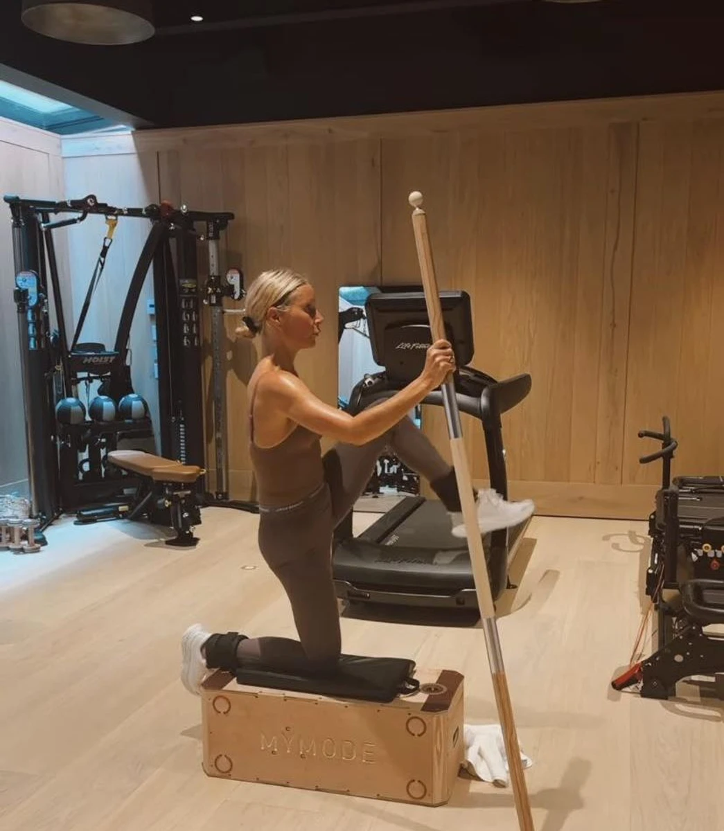 Пелтроу завжди приблизно в однаковій формі 