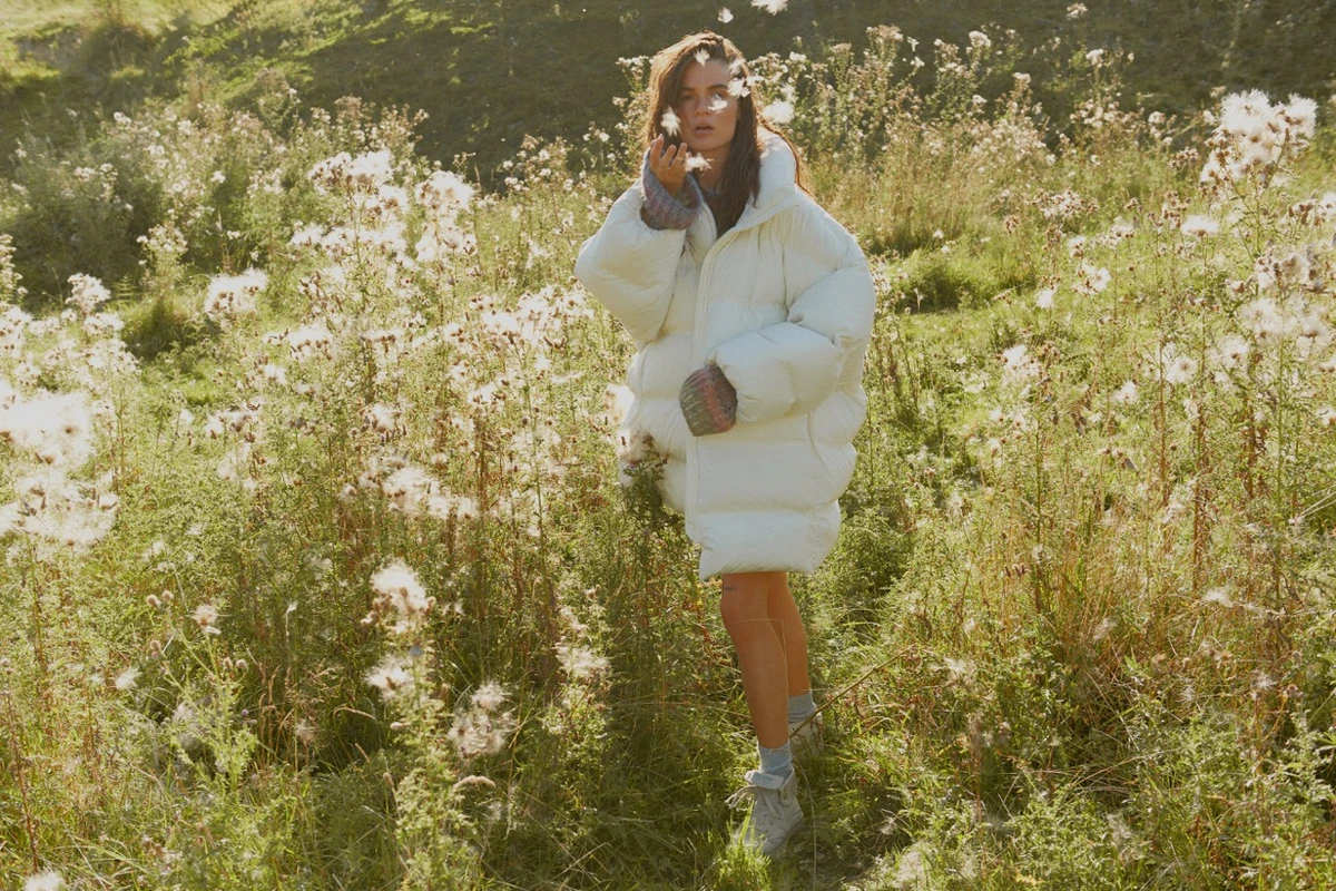 Ще одна локація – залите сонцем поле 