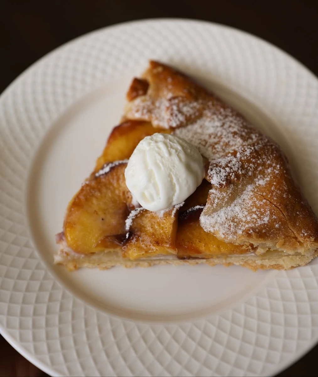 Саша Бо приготувала апетитні галети з фруктами на різному тісті