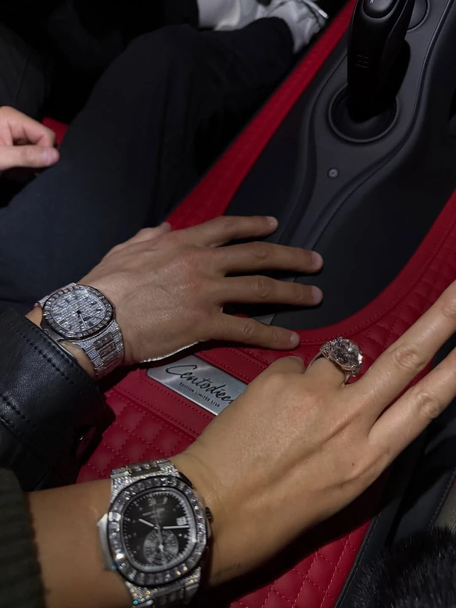 Наречена Роналду похвалилася їхніми дорогими годинниками на півтора мільйона доларів