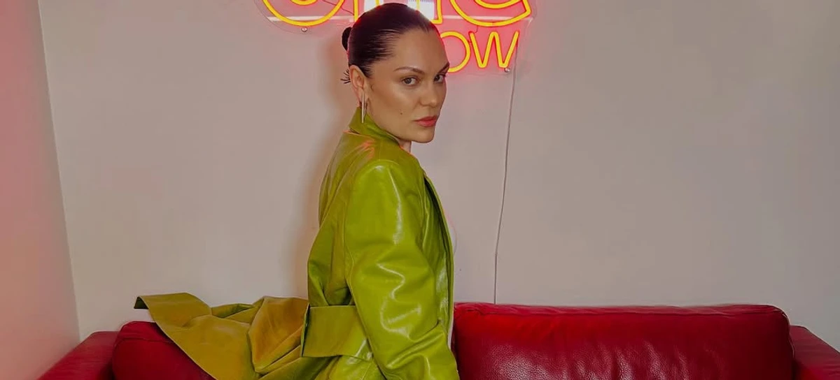 Джессі Джей розповіла, що їй видалили молочні залози через рак