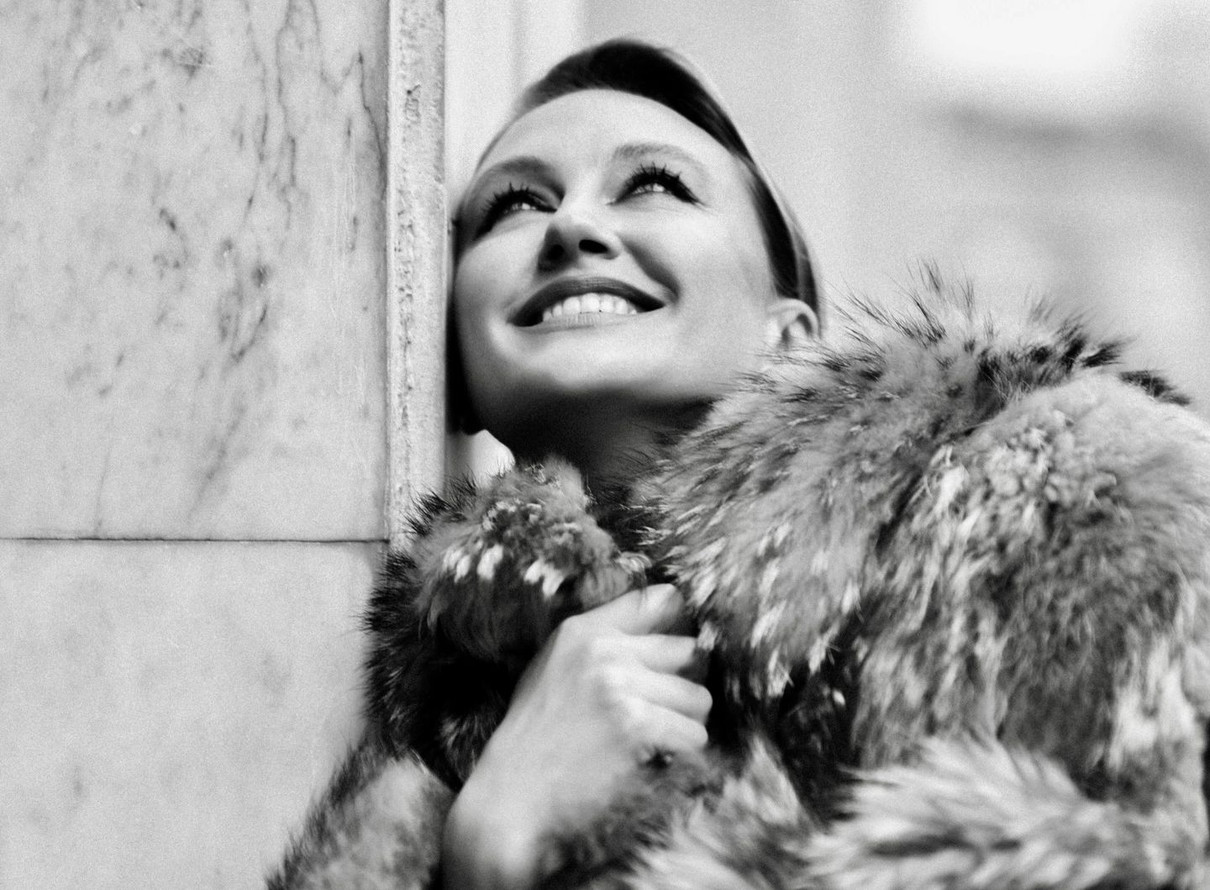 Єва Бушміна, яка до квітня минулого року була ще LAYAH, досі веде свій Instagram російською