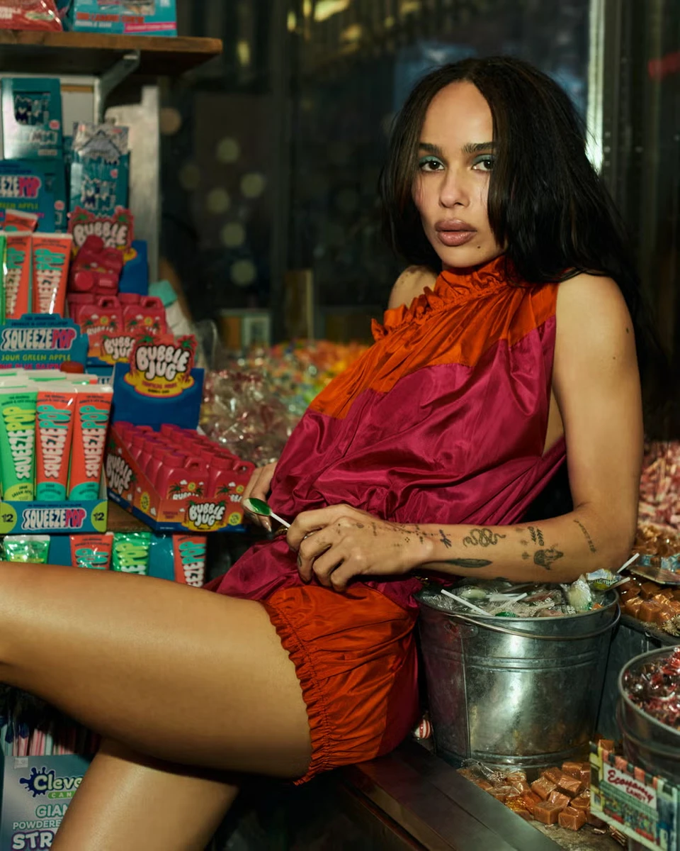 Зої Кравіц попозувала у спокусливій зйомці для глянцю