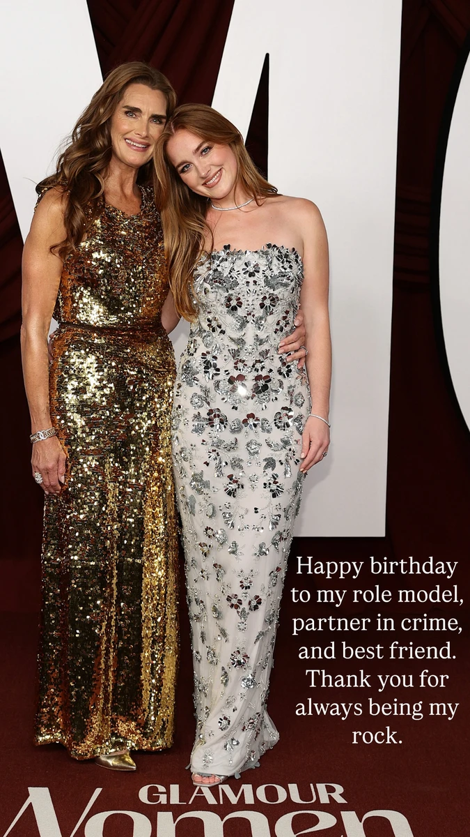 Брук Шилдс з дочкою показалася на хіднику