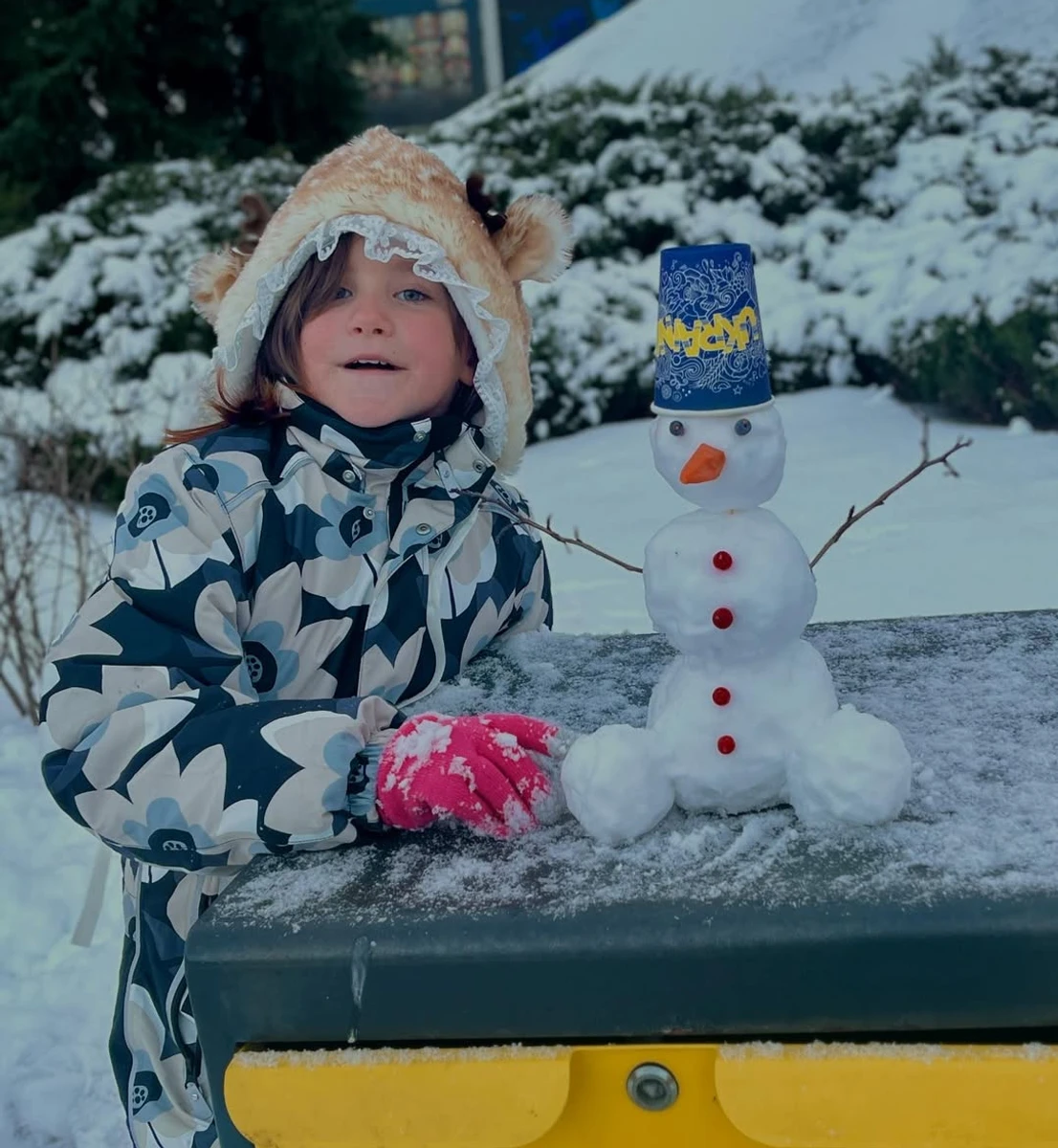 Арсен Мірзоян зимовими фото привітав дочку від Тоні Матвієнко