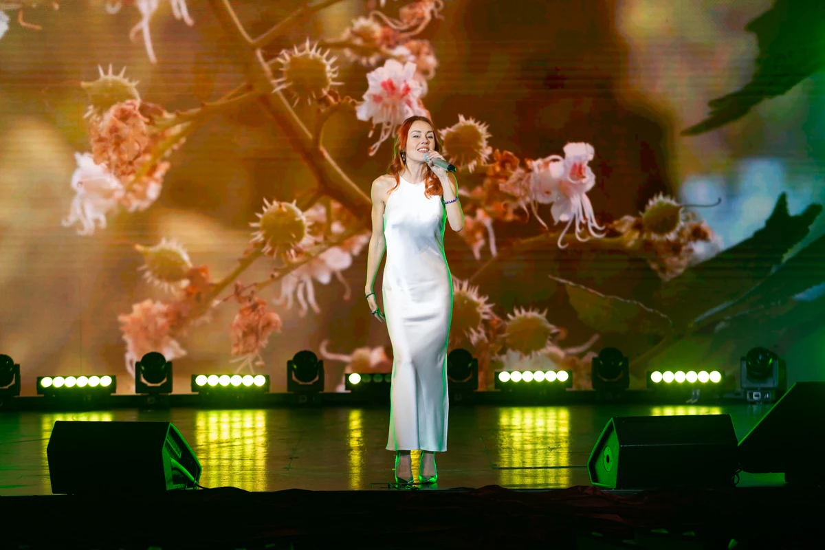 Олена Тополя