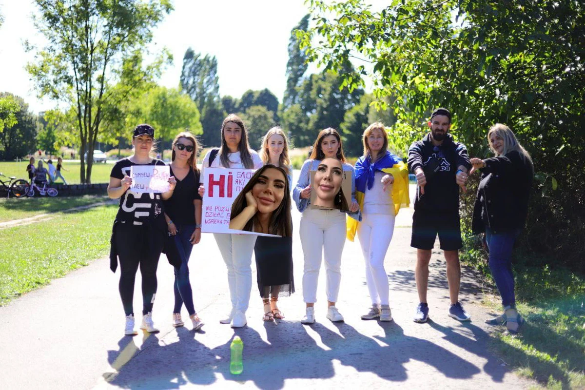 Українці радісно зустріли патріотку Софію