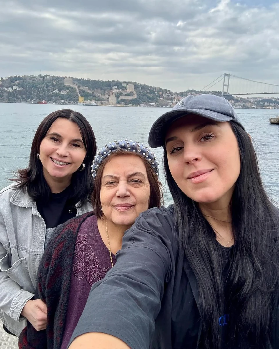 Джамала з мамою і сестрою