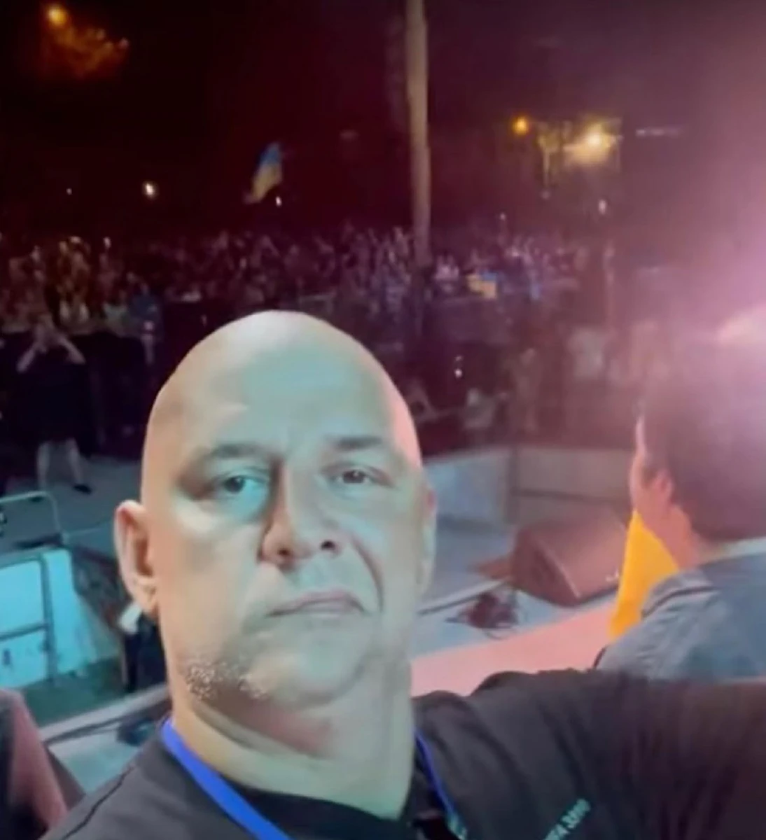 Олексій хоч і жив за кордоном, однак давав концерти навіть із синдромом Рамзі Ханта, за що йому респект