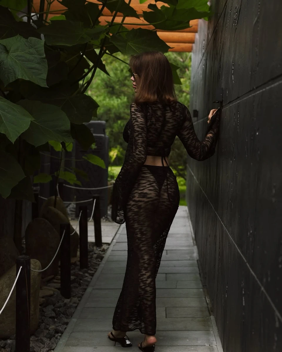 Прозора спідниця тренд 2025