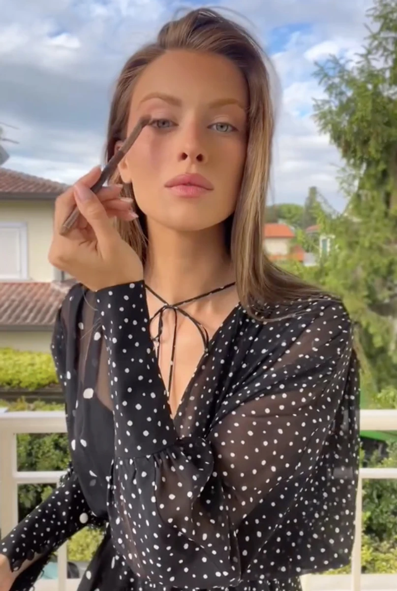 Онука Ротару покрасувалася в стильному образі