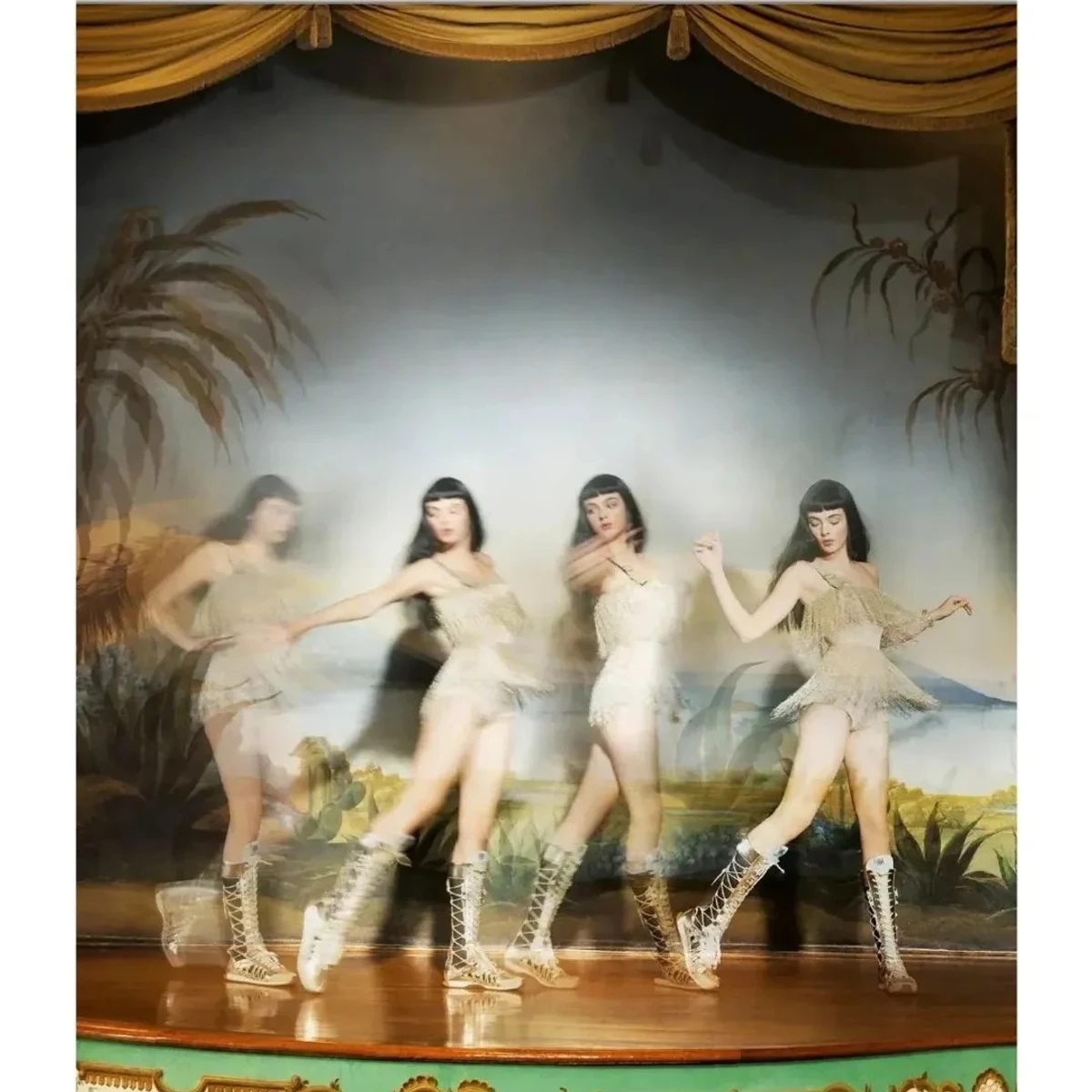 20-річна Дева Кассель знялась у сміливій фотосесії для Grazia