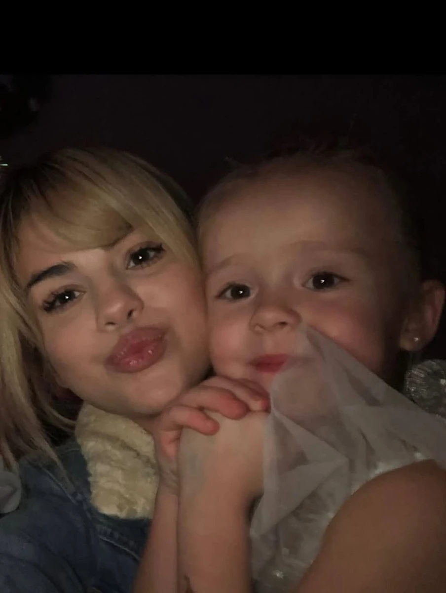 Селена Гомес замилувала знімком з маленькою сестрою