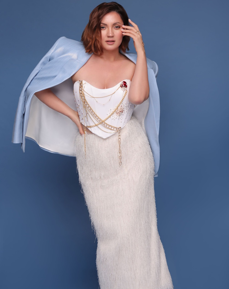 Оля Цибульська випустила різдвяну колядку разом із дітьми