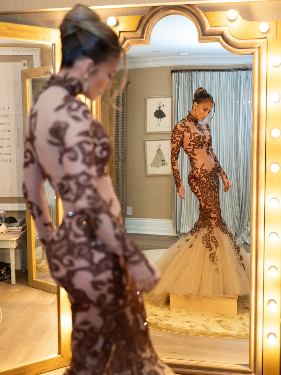 Дженніфер Лопес похвалилася тілом у сексі сукні на Золотому глобусі