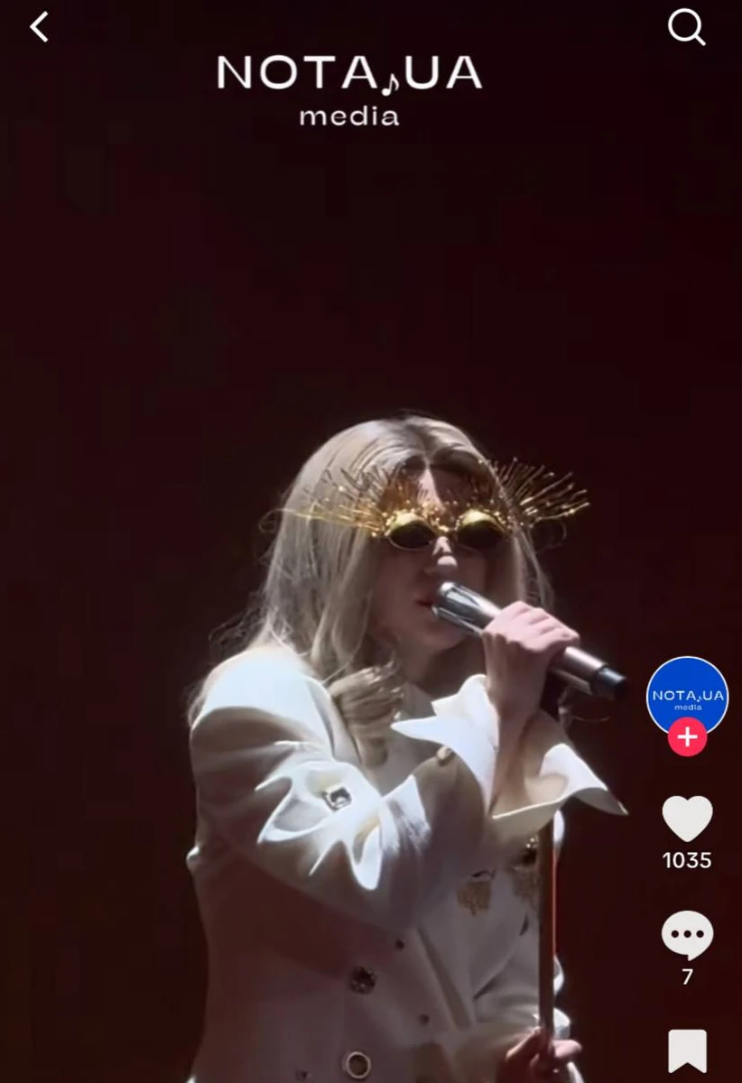 Клавдія Петрівна заспівала у Палаці спорту