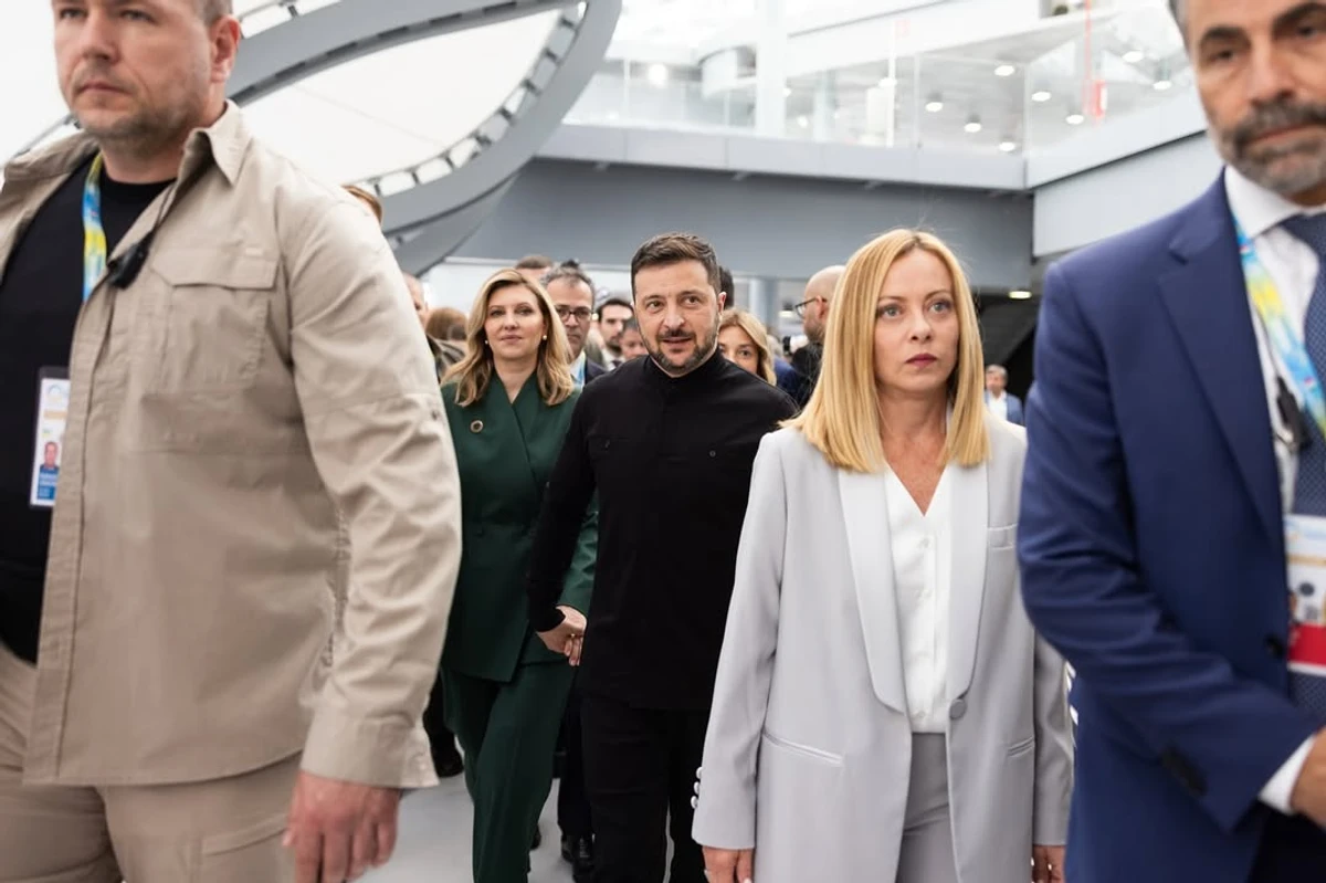 Володимир і Олена Зеленські в ошатних луках відвідали конференцію в Римі