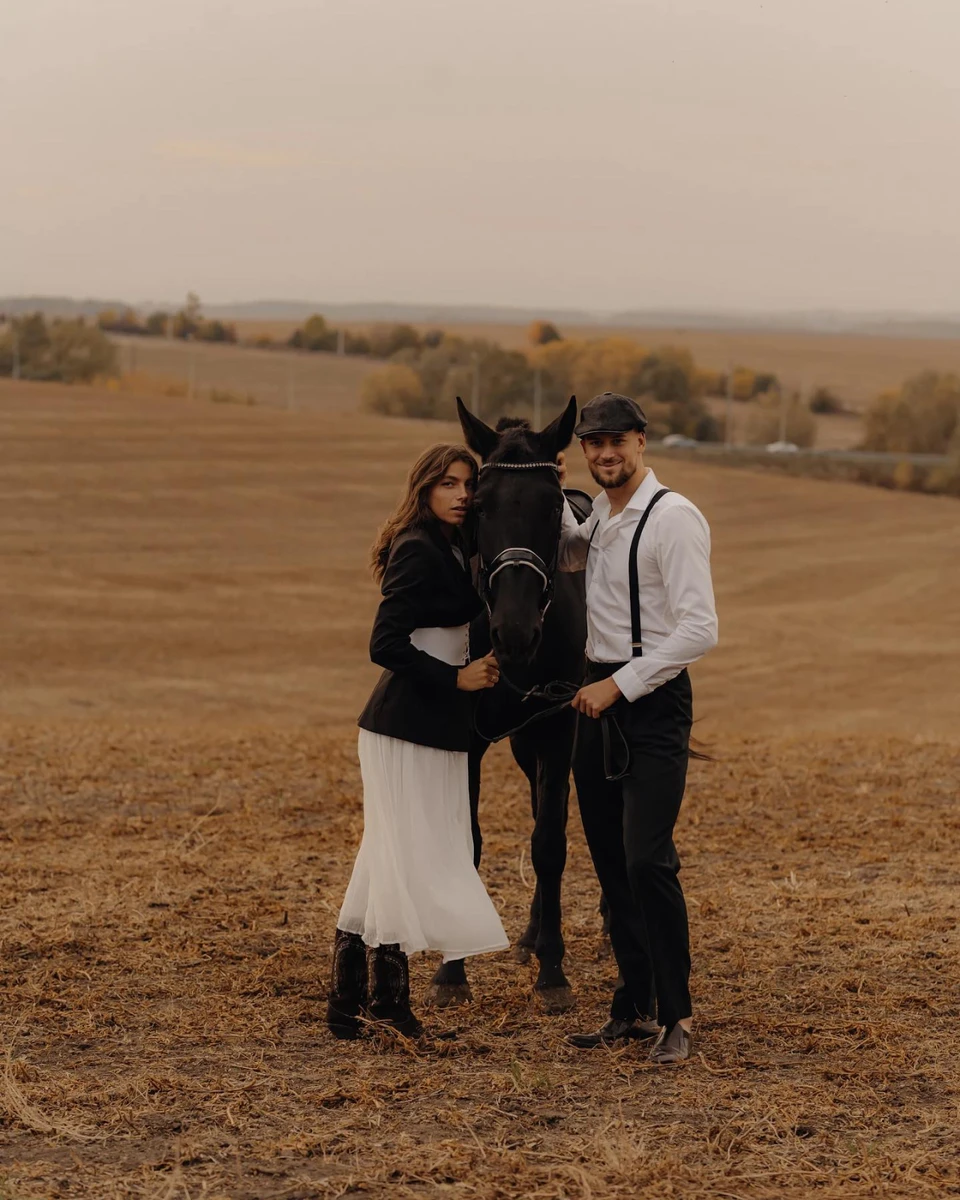 Атмосфери знімкам додавав коник