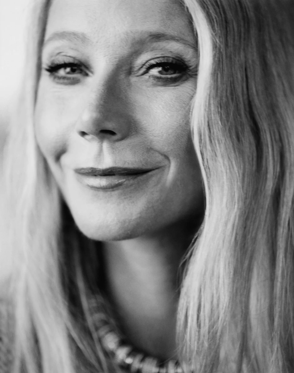 У акторки чудові стосунки і з ексчоловіком, і з його нареченою Дакотою Джонсон