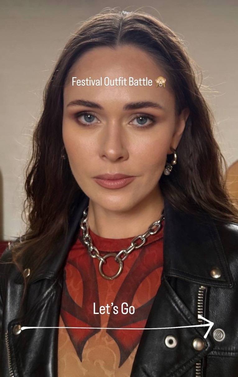 Саніна на фестивалі похизувалася луками