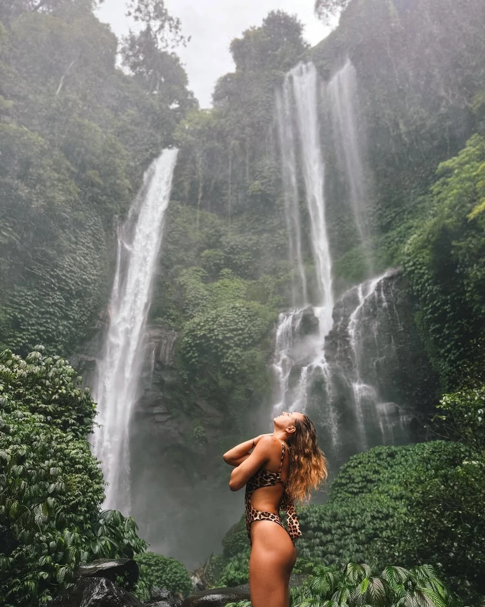 Білодід наробила фото на Балі