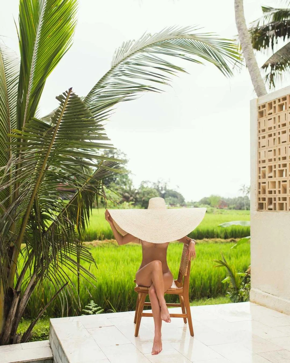 Анна Трінчер гола