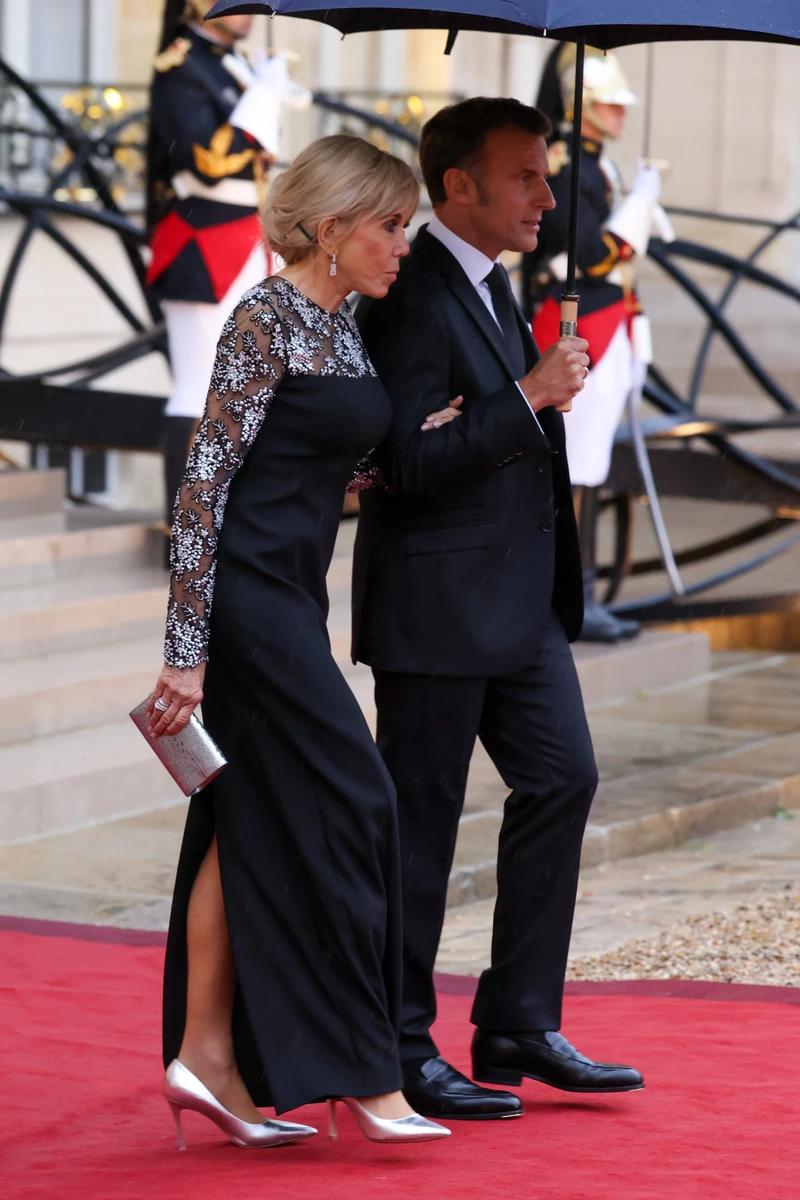 Бріджит Макрон зі своїм чоловіком Еммануелем