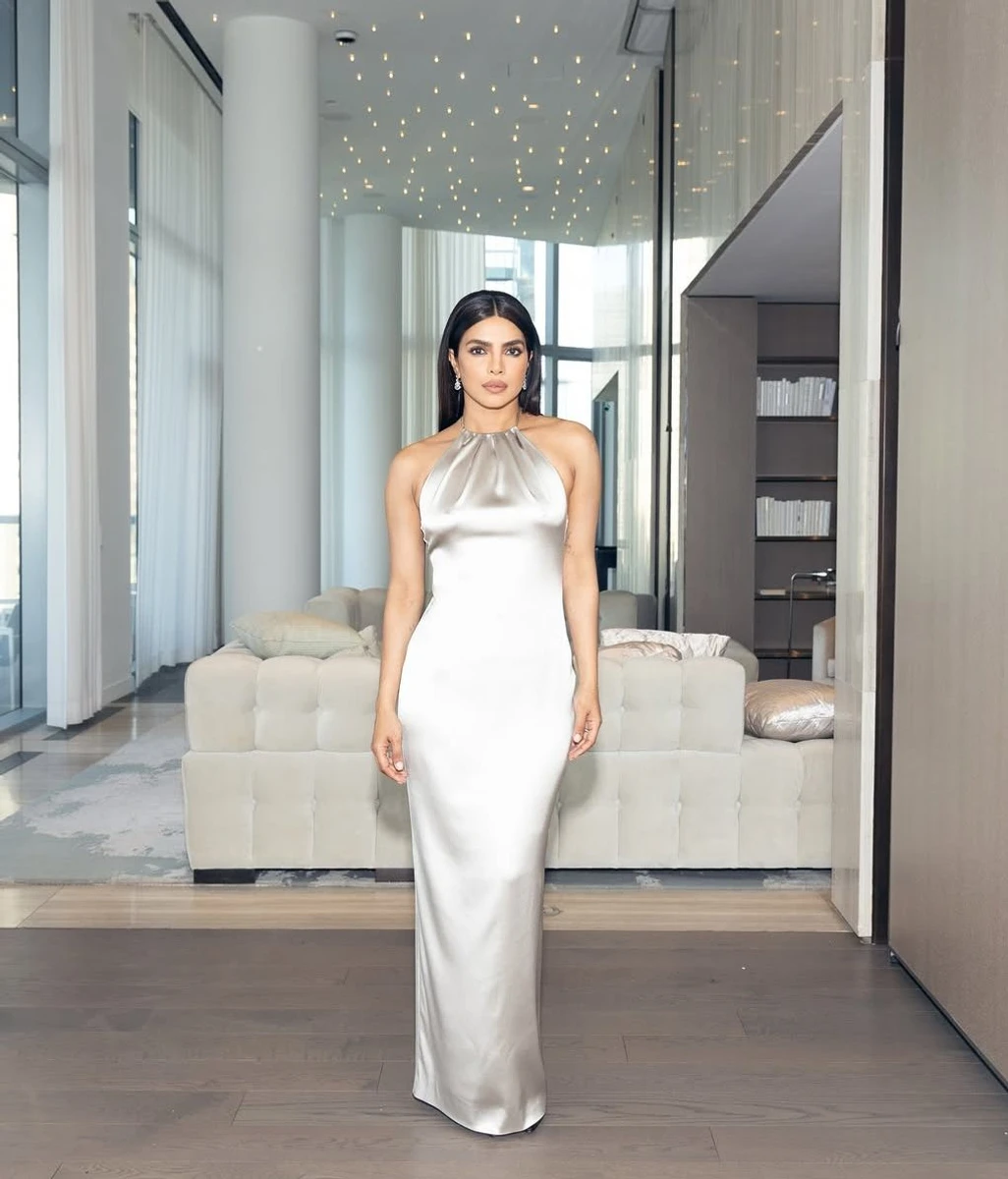 Пріянка Чопра в атласній сукні