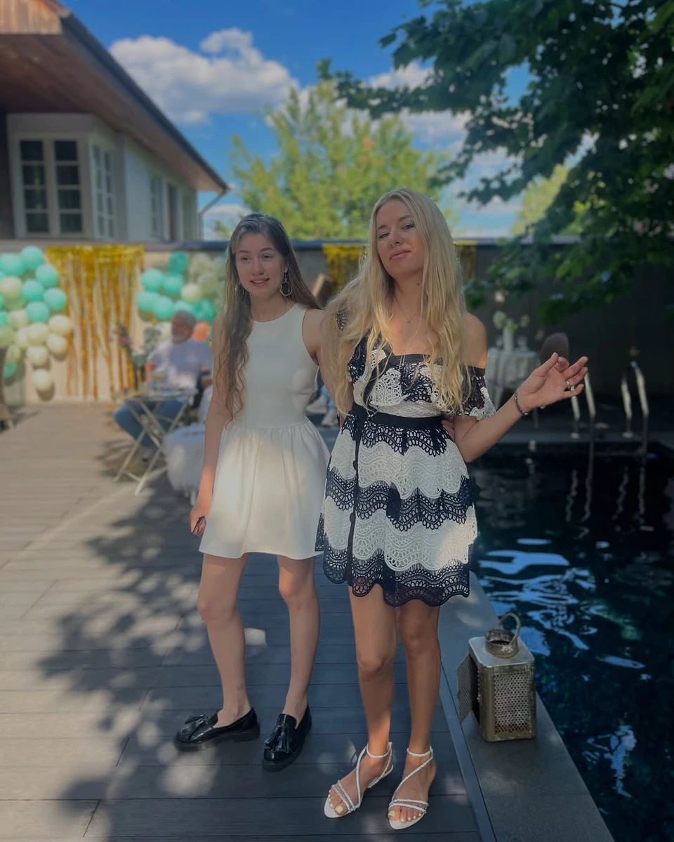 Оля Горбачова із старшою донькою