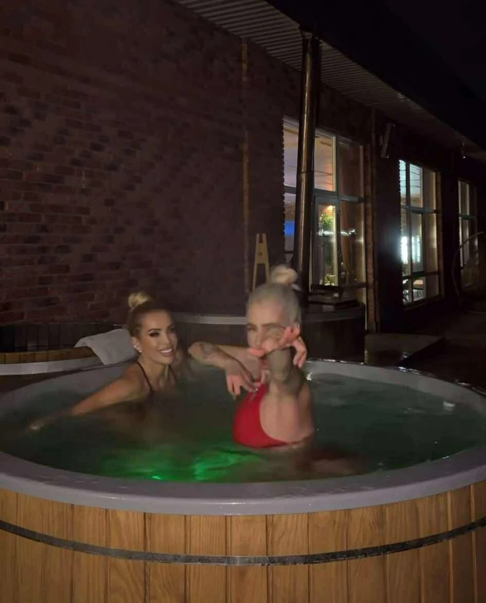 Валерія і Софія Крук