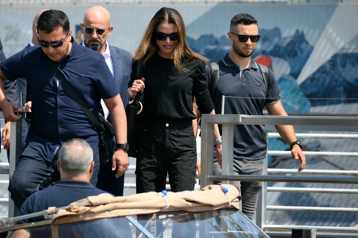 Королева Йорданії Ранія на весіллі Джеффа Безоса і Лорен Санчес