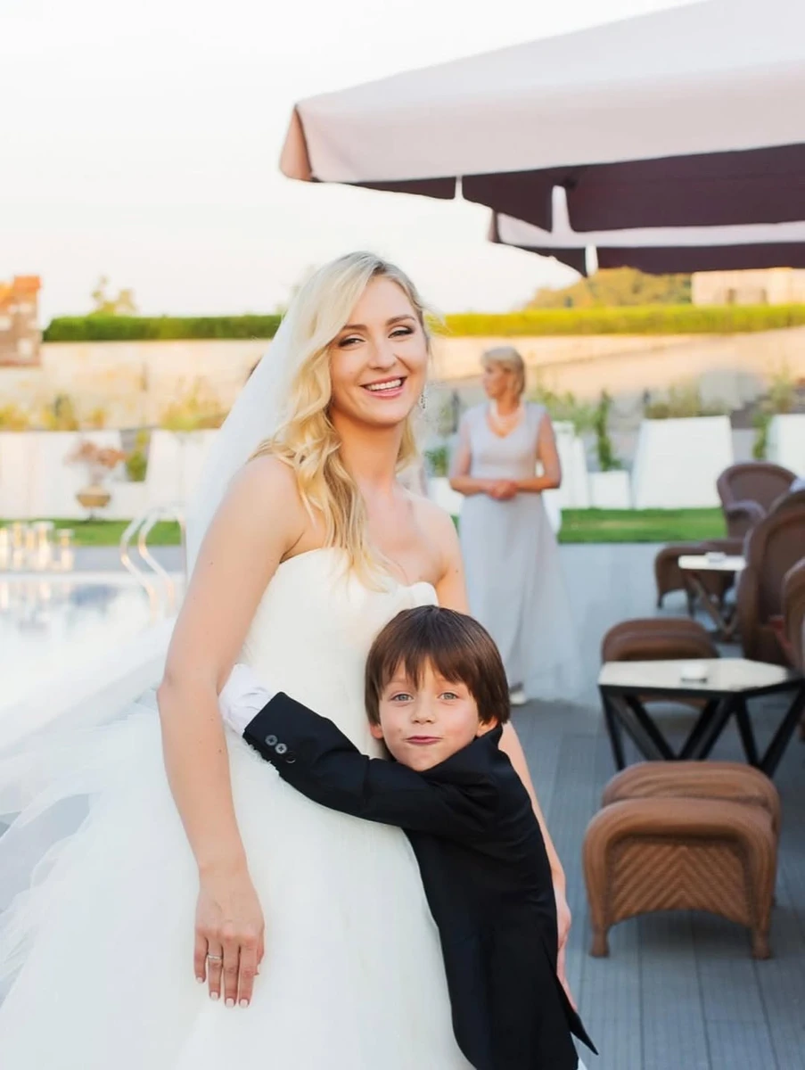 Сергій Притула показав дружину у весільній сукні