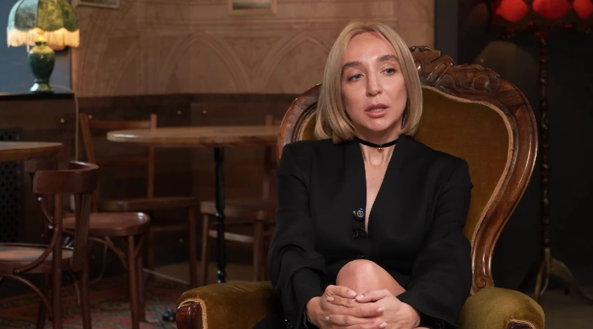 Олена запевняє, що з Тереном у них просто дружба, і тому вона була поряд із ним і бачила, як важко йому було після Холостяка 