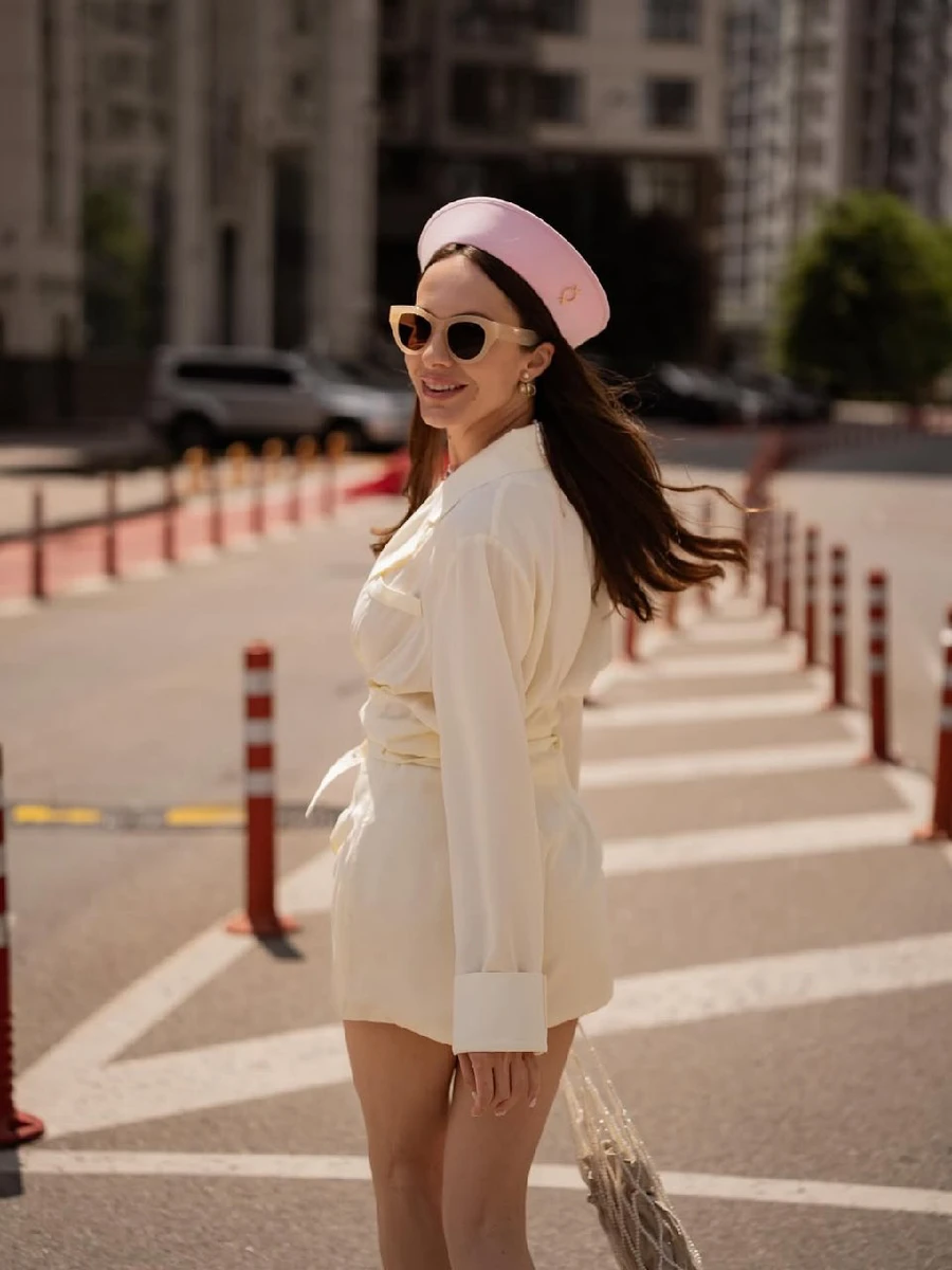 Христина Горняк посвітила ніжками