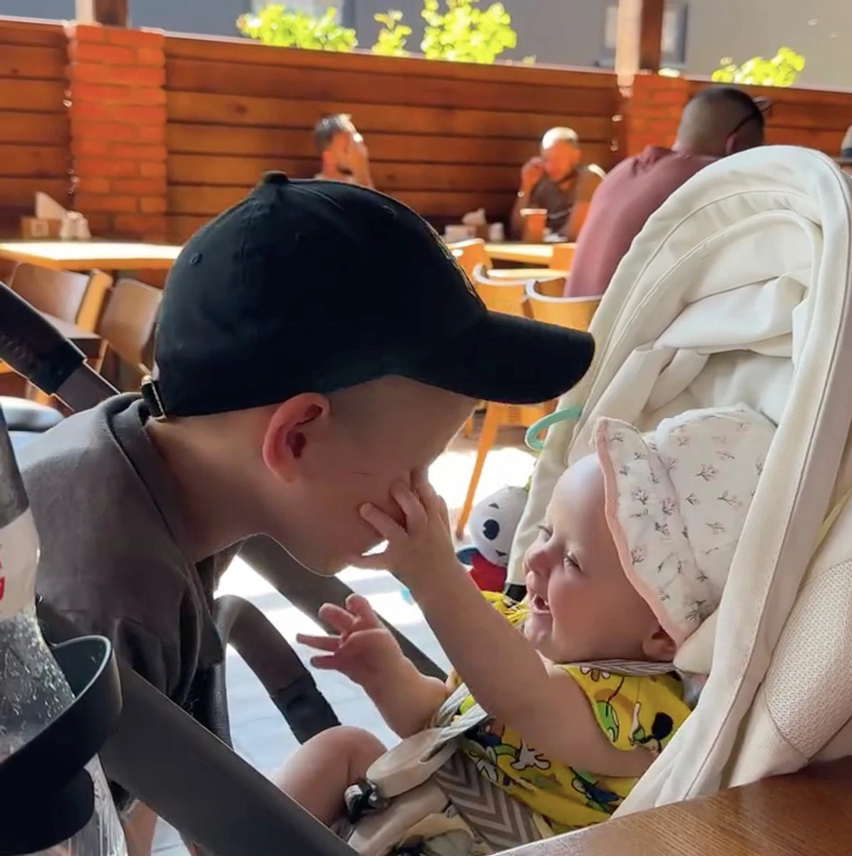 Анна Сагайдачна потішила розвагами своїх дітей в Одесі