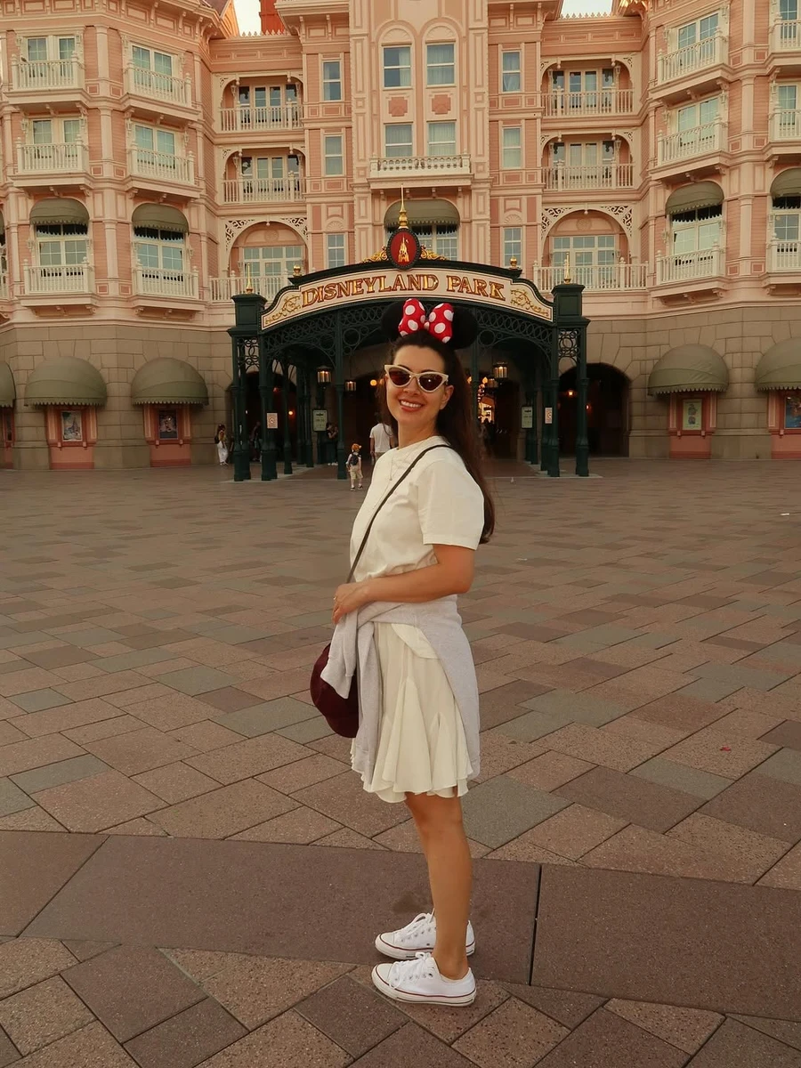 Раміна Есхакзай попозувала для фото