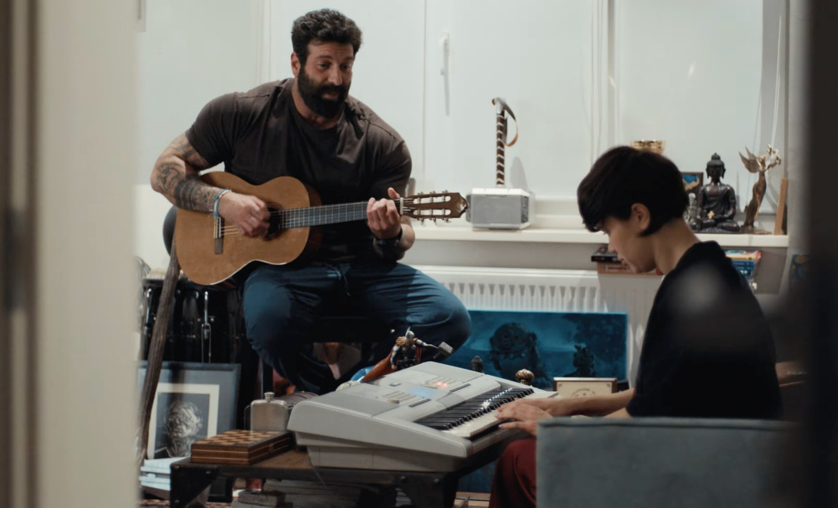 Lida Lee і Даніель Салем знялися разом в романтичному кліпі