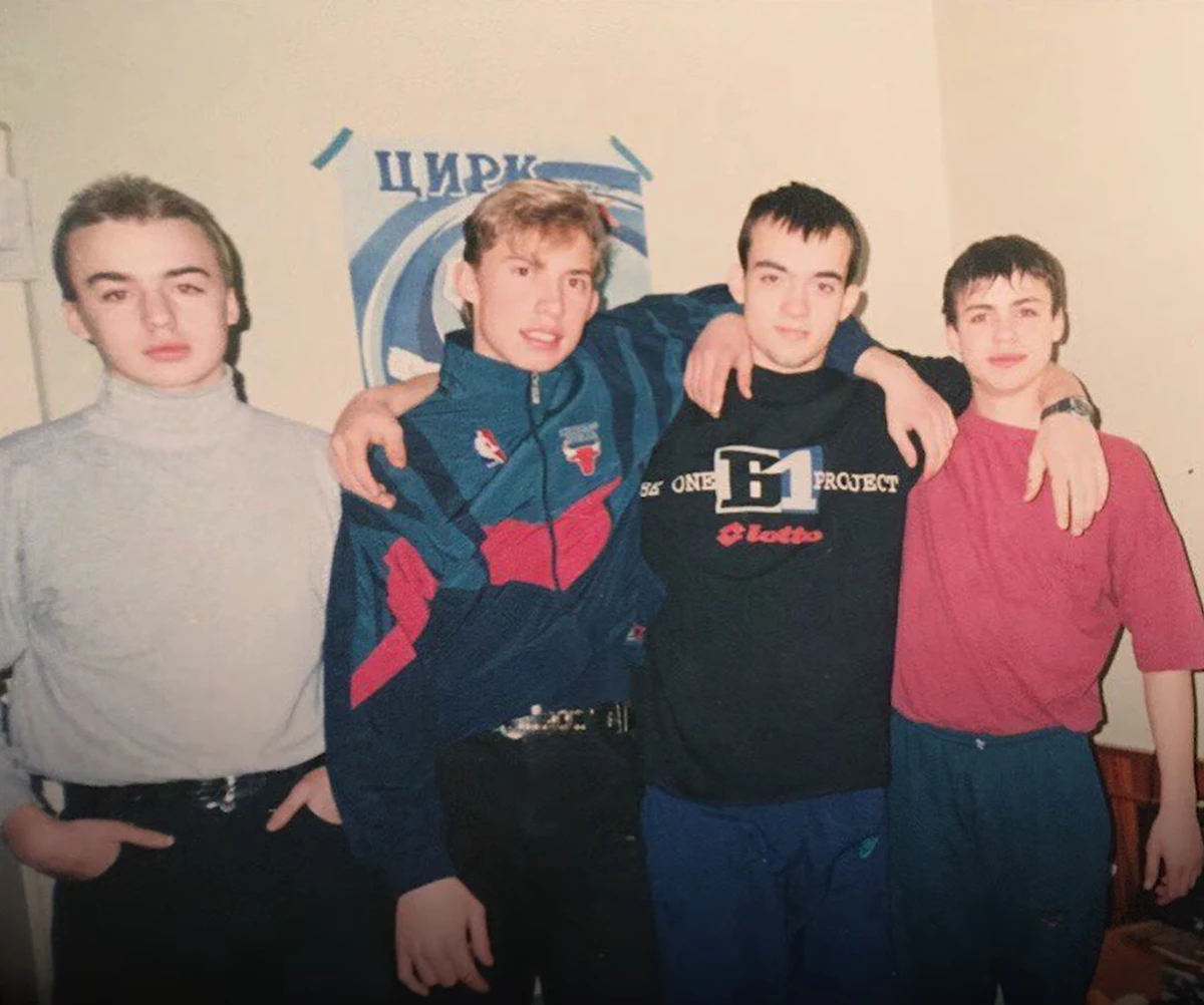 Олексій Суровцев на плаванні