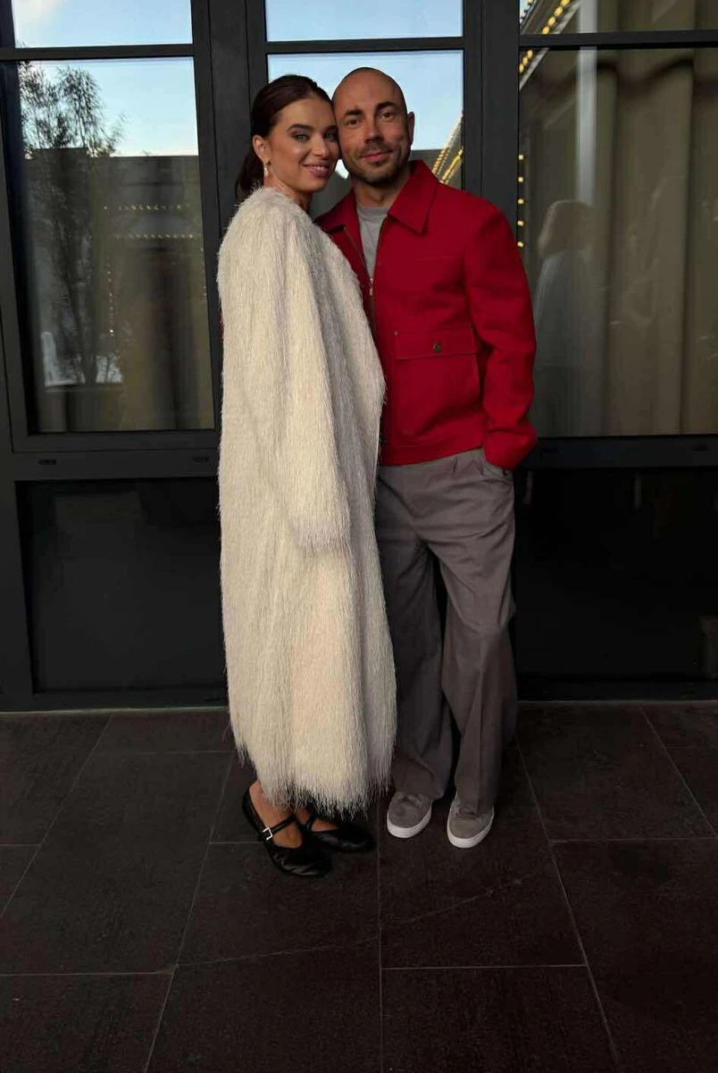 Дружина Олександра Усика показалася з Андрієм Бєдняковим на заході