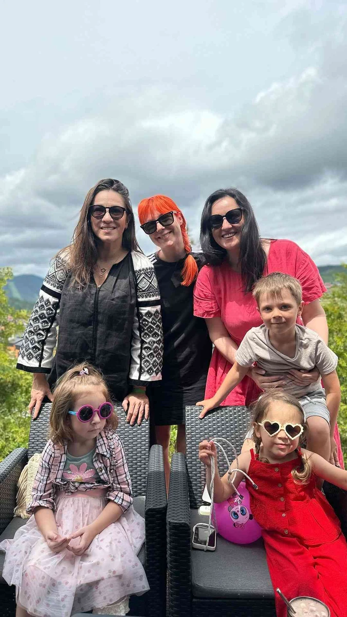 Наталка Карпа Світлана Тарабарова і Соломія Вітвіцька