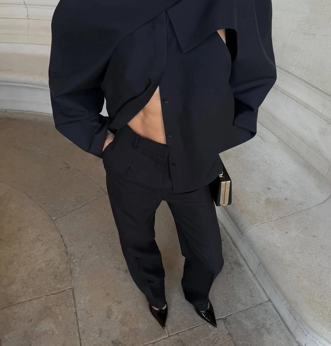 Аліна в тотал блеку від Dior