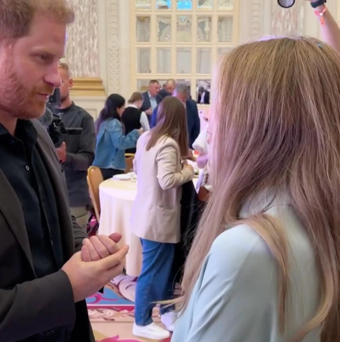 Катя Сільченко поспілкувався з принцом Гаррі під час його візиту в Київ