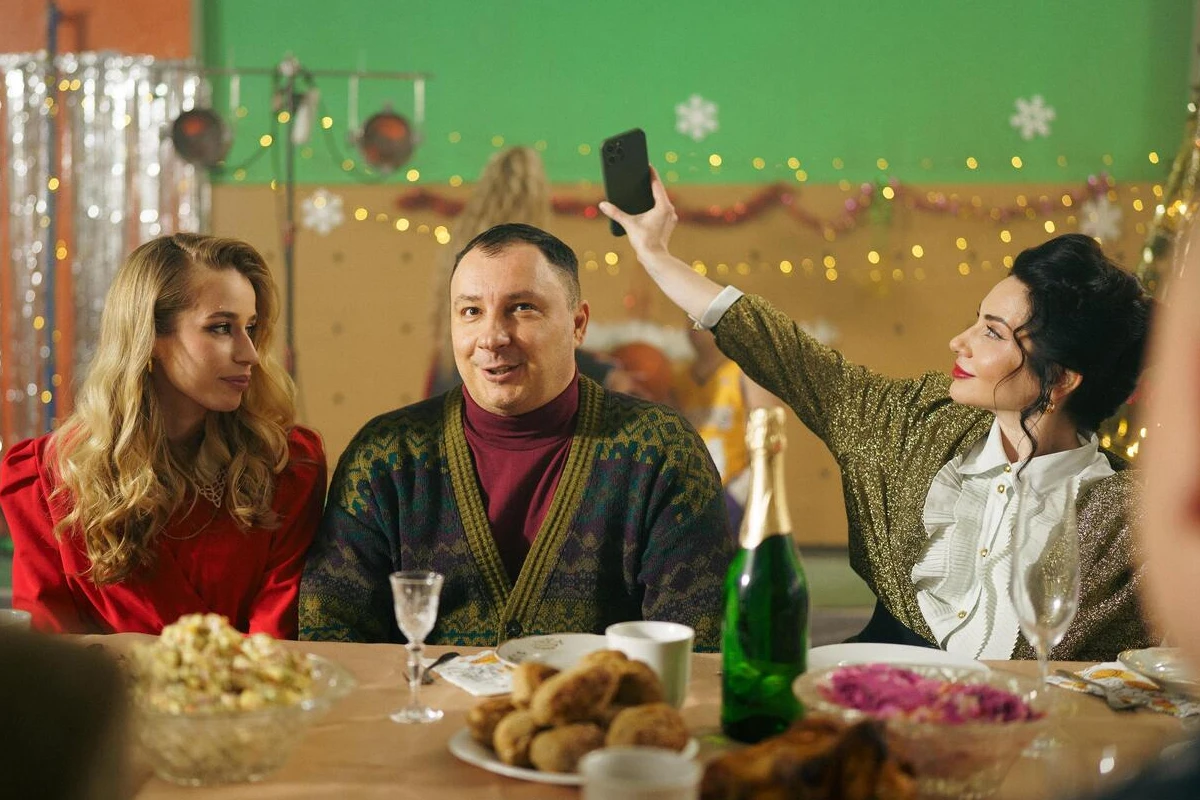 THE OLEG показався в кліпі з зірковими блогерами і ведучим